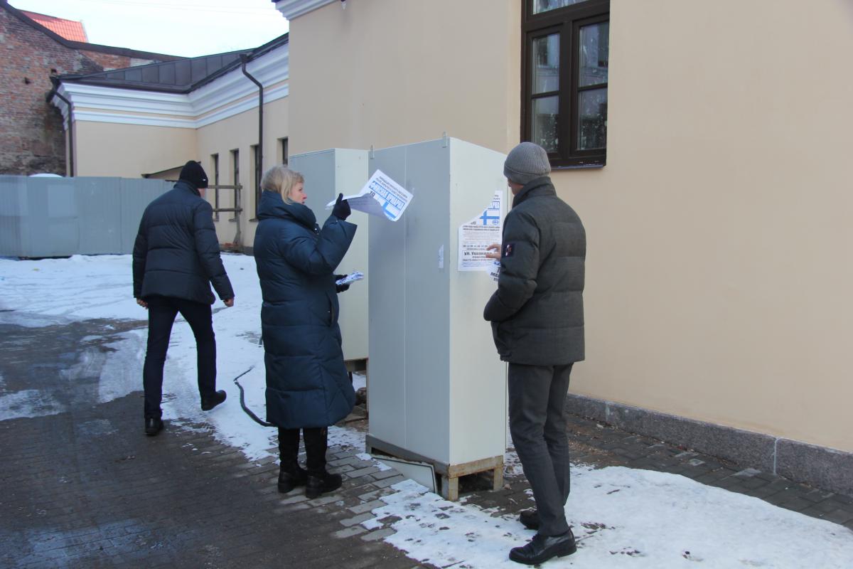 В Выборге ликвидируют обилие незаконной рекламы