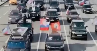 В регионах страны проходят автопробеги в поддержку российской армии