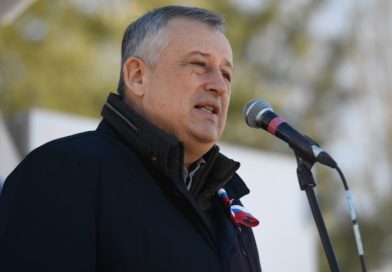 Губернатор Дрозденко поздравил Ленобласть с Днём защитника Отечества
