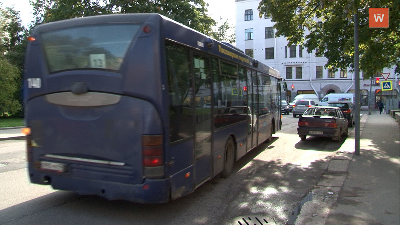 Автобус выборг изменение. Православный автобус. Кладбище автобусов. Автобус 6. Автобус 2022.