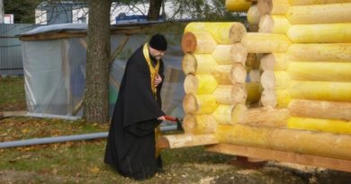 В военном городке под Выборгом освятили строящуюся часовню