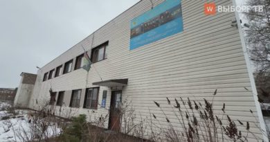 Выборгские приставы забрали 20-летнюю Ниву за долги фирмы в 10 миллионов Выборгские приставы забрали 20-летнюю Ниву за долги фирмы в 10 миллионов